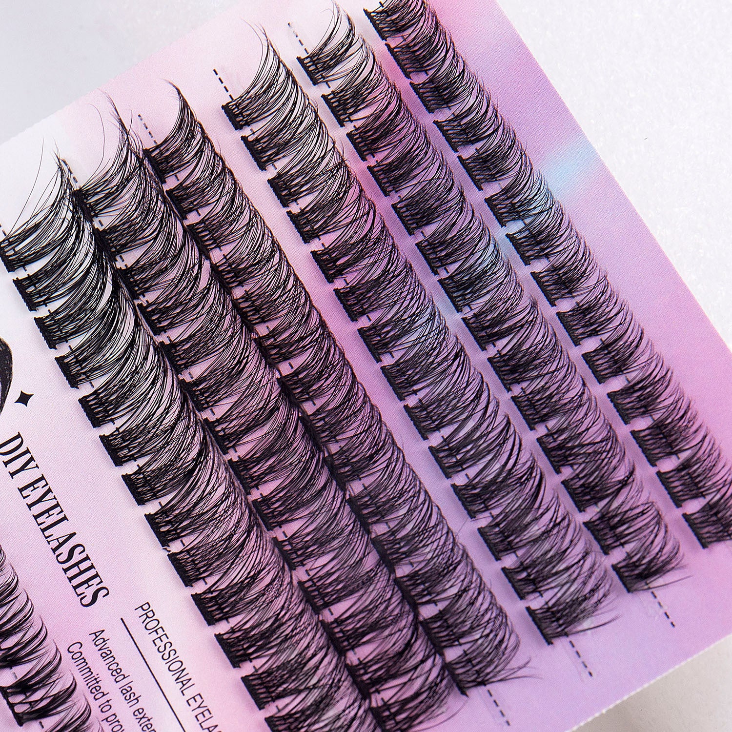 Premium set of 
300 lash clusters